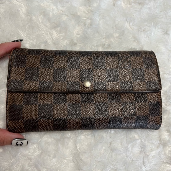 Vintage Louise Vuitton Wallet - Picture 3 of 15